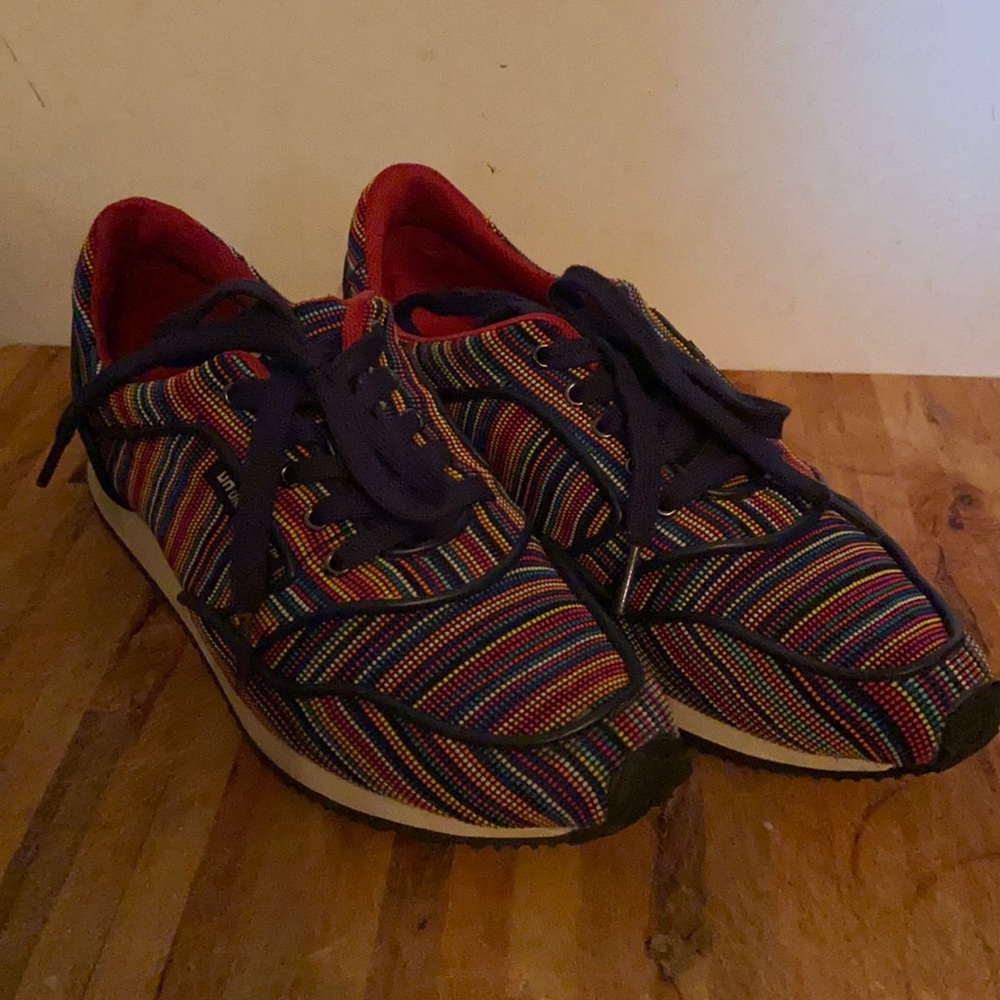 United Nude Un-Runner